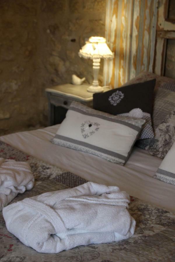 Robion en Luberon La Bastide Des Songes - Demeure D'Hotes מראה חיצוני תמונה